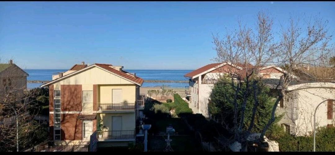 شقة فرانكافيلا أل ماري  في Donata Dal Mare المظهر الخارجي الصورة